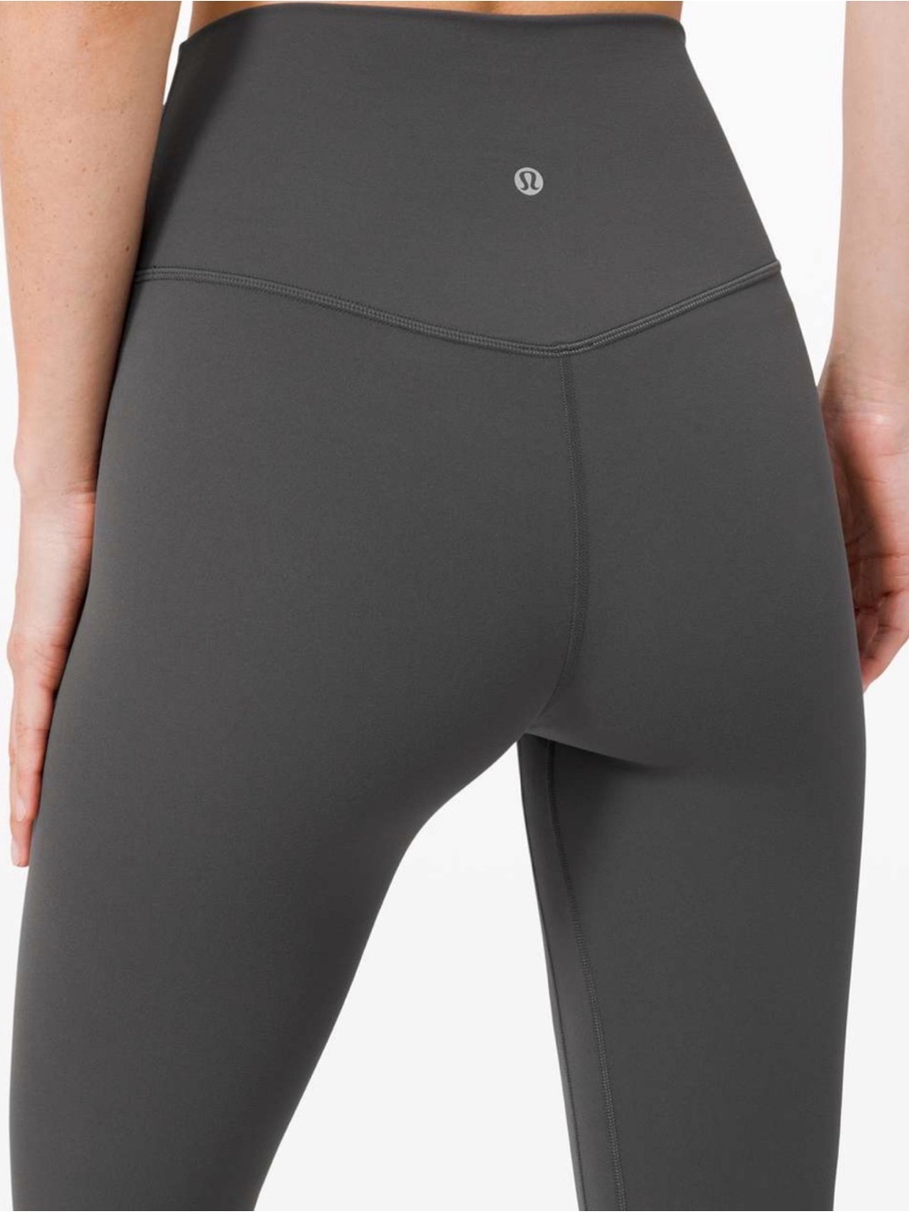 Lululemon Align Pant 25"
Graphite Grey✨